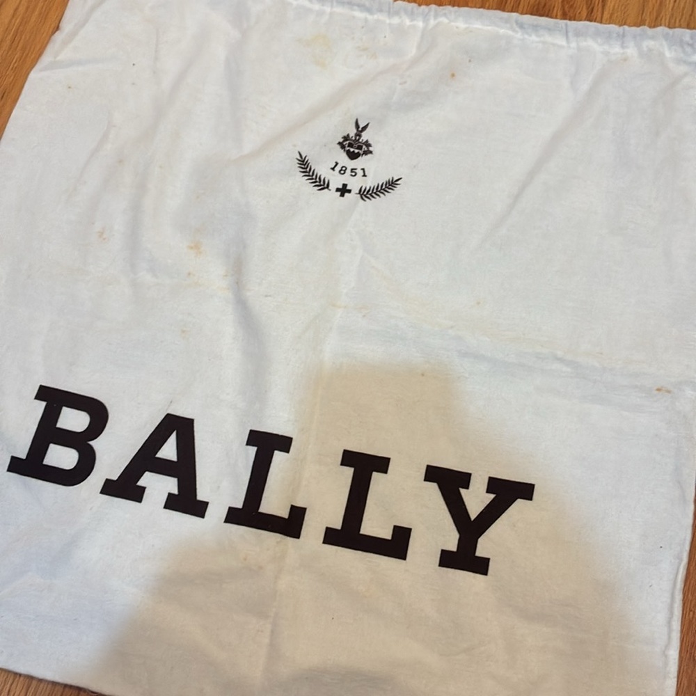 Bally Cream Quilted Crossbody – Only $165 (Outside Marketing: $336 in Black!). - Picture 7 of 7